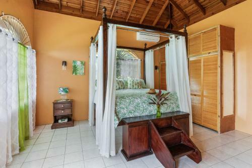 Five-bedroom Villa
