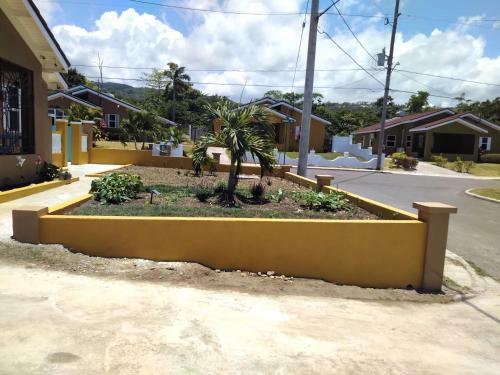 Paradise Villa Shared Onsite Private Pool Onsite Gym