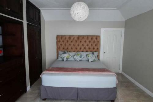 Apartamento Spacious 2 Bedroom In Portmore With Pool