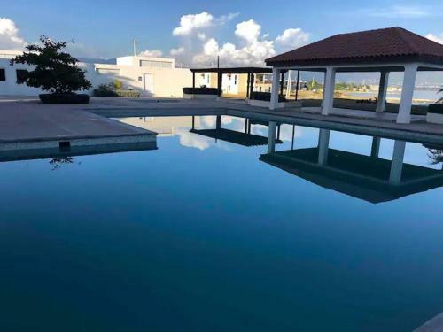 Apartamento White Wave Escape