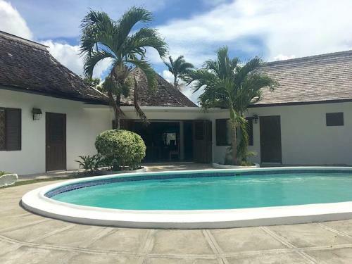 Reef Winds Villa