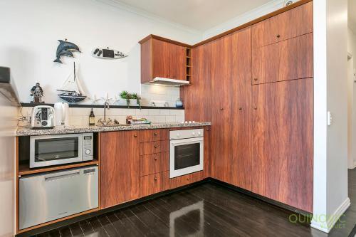 Apartamento Qv Princes Wharf Waterfront Apt With Balcony - 1030