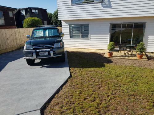 Private 2 Bedroom Apartment Castor Bay Auckland
