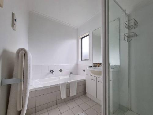 Beautiful 3br House, Westgate