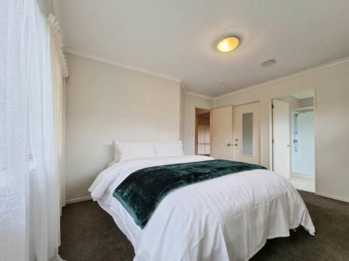 Beautiful 3br House, Westgate