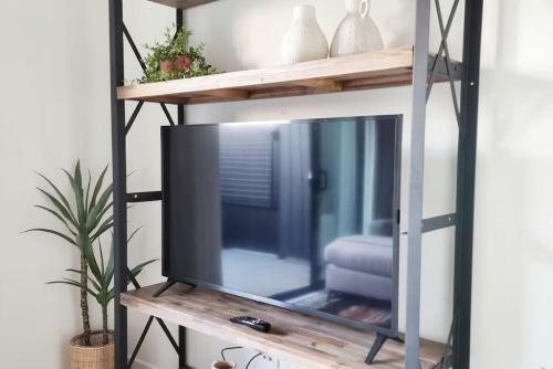 Brand New House By Botany - Netflix & Parking