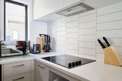 Brand New House By Botany - Netflix & Parking