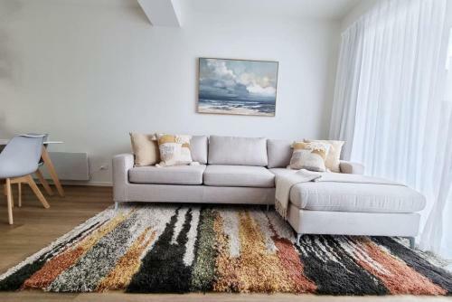 Brand New House By Botany - Netflix & Parking