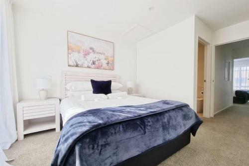 Brand New House By Botany - Netflix & Parking