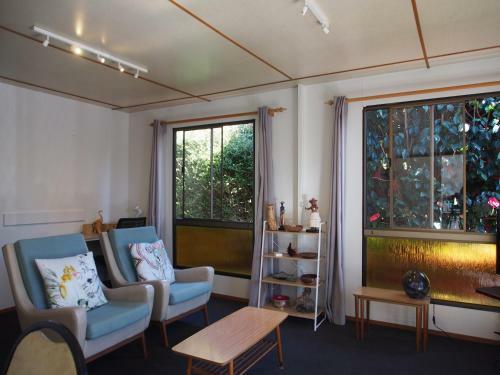 Cosy, Comfortable Cottage - Views & Location Plus