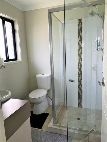 Award Winner House 4 Beds 2 Baths Airconditioned In Gladstone