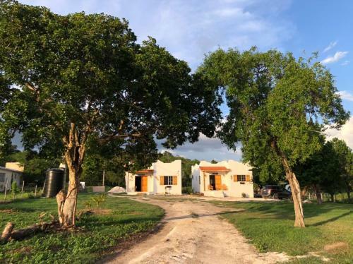 Azteca Villas