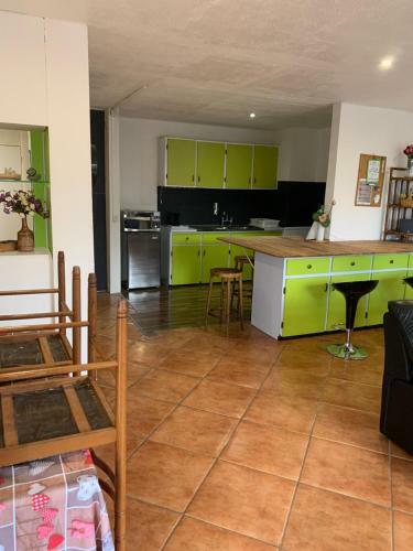 Apartamento F2 Tapu