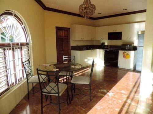 Hostal Rockcliff Villa