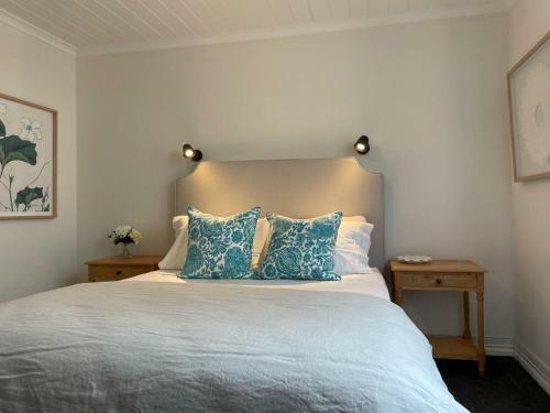 Blue Belle Cottage Berry 4pm Check Out Sundays Except Peak