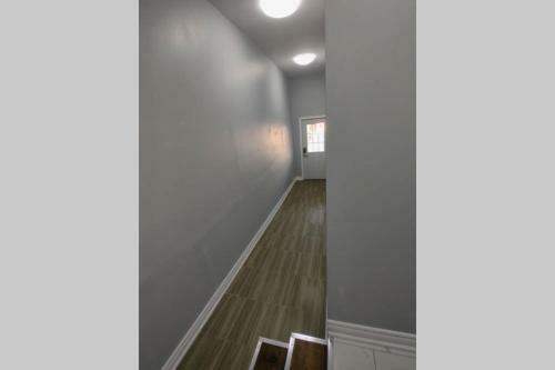 Self-contained 2br Apt In A Gorgeous Neighborhood