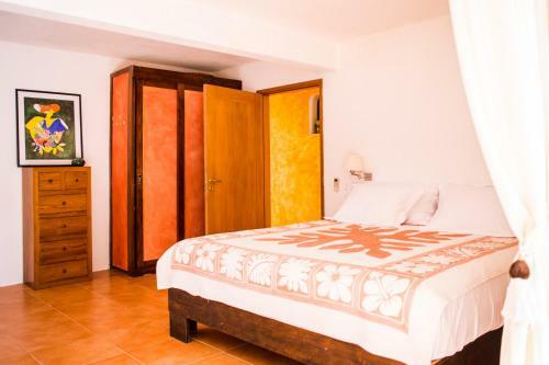 Hostal Villa Yrondi