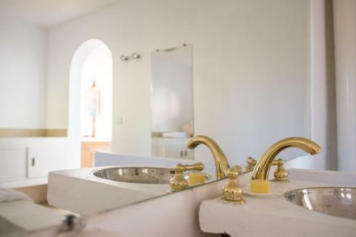 Hostal Villa Yrondi