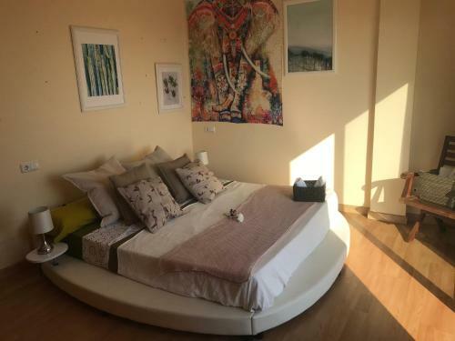 Rooms In Seafront Villa