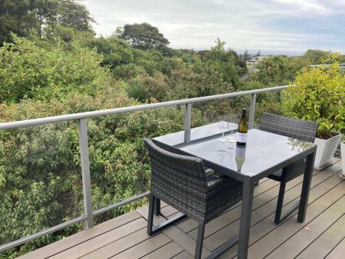 Montecillo Treehouse Apartments