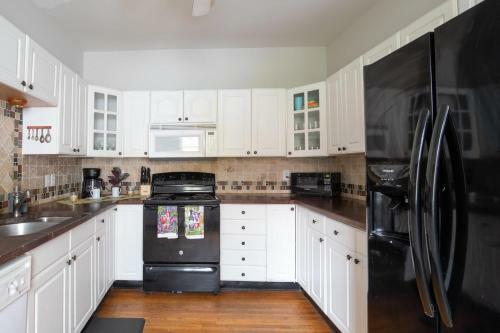 Redmont Revival-whole House-walkable-uab