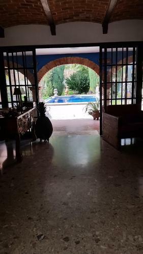Mexican 1 Level Hacienda