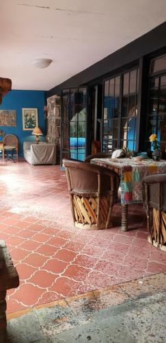 Mexican 1 Level Hacienda