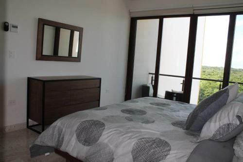 New Luxury Beachfront Penthouse