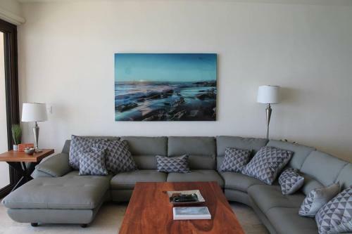 New Luxury Beachfront Penthouse