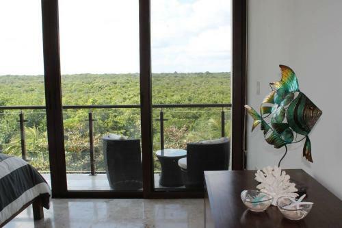 New Luxury Beachfront Penthouse