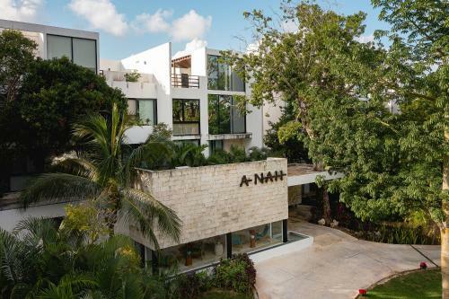 Tranquil Caribbean Apartment With Spacious Lovely Terrace