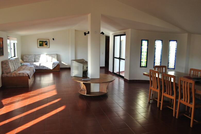 Hotel Olhos Do Mar