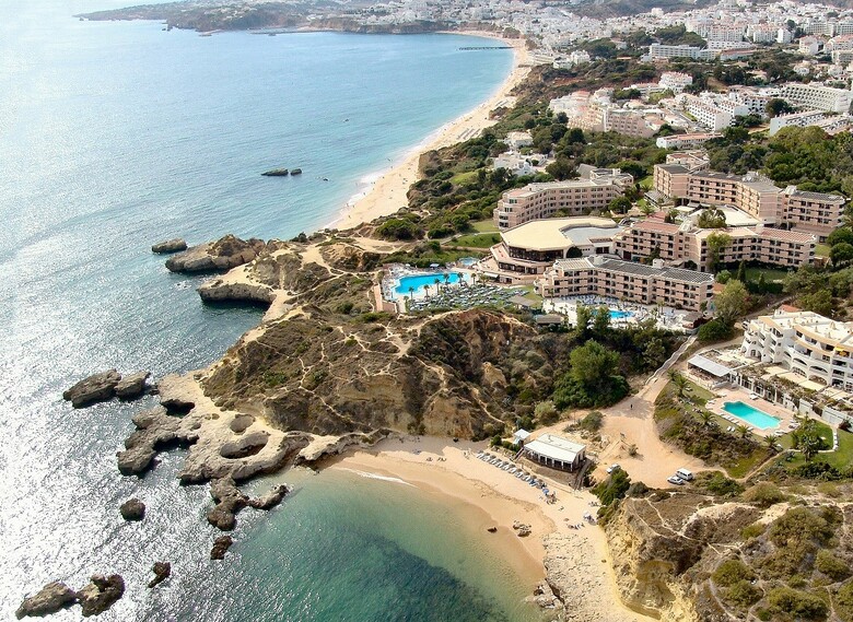 Hotel Auramar Beach Resort