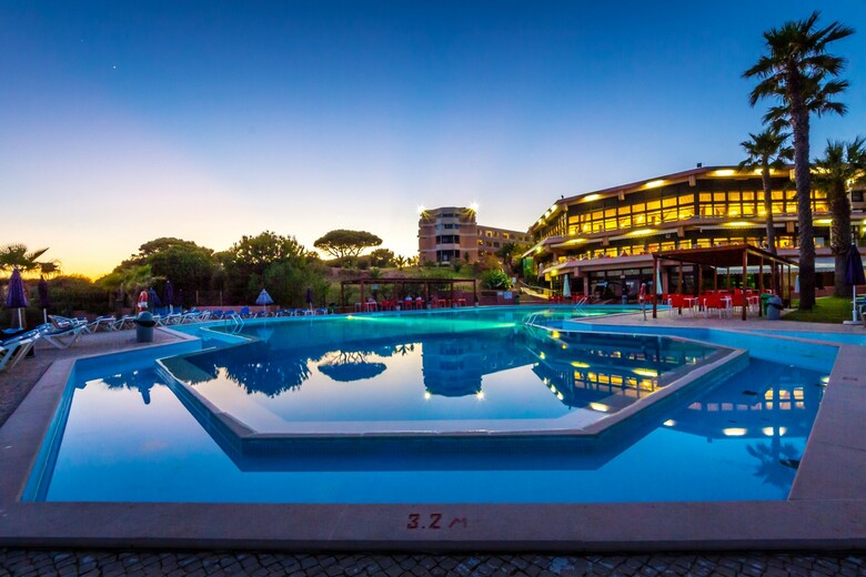 Hotel Auramar Beach Resort