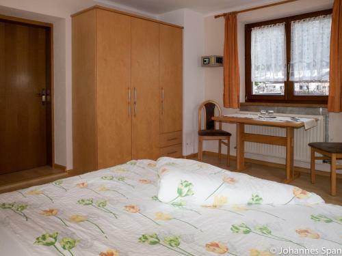 Bed & Breakfast Pension Handle