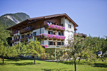 Sporthotel Sonnenuhr