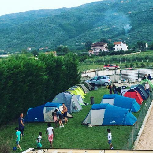 Camping Green House