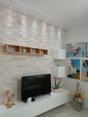 Unejs Apartment