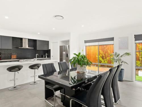Milburn Circuit Boolaroo 44