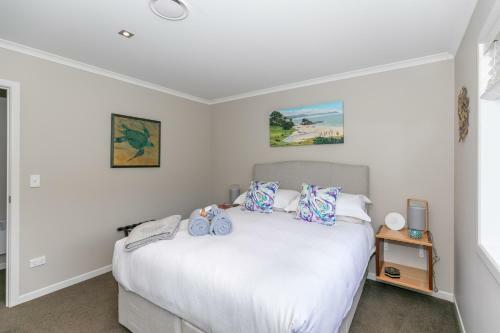 Spacious Modern Two-bedroom Apartment