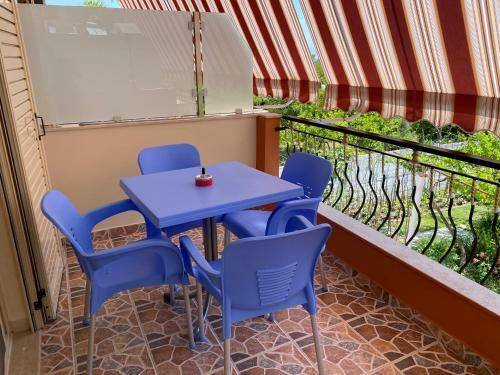 Golden Beach Apartments