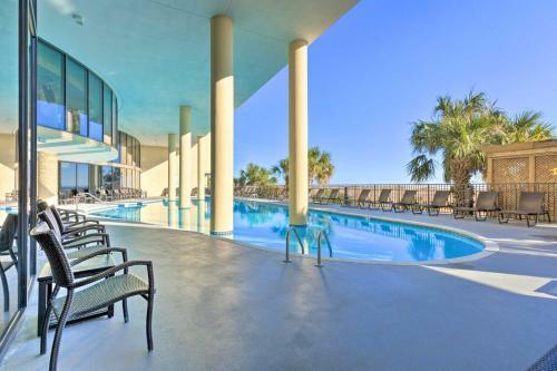 Apartamento Sunny 1st-floor Condo With Ocean-view Balcony!