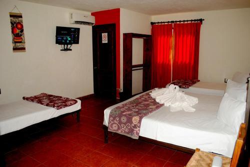 Hotel Maya 2012