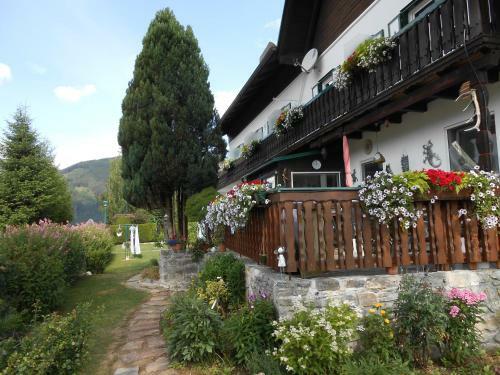 Hostal Pension Gierlinger