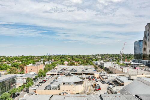 Box Hill Central Sky One Apartment