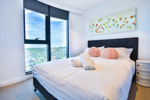 Box Hill Central Sky One Apartment