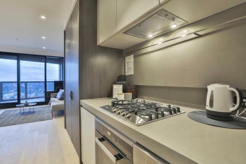 Box Hill Central Sky One Apartment
