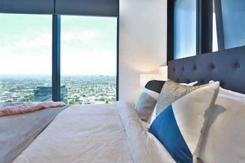 Box Hill Central Sky One Apartment