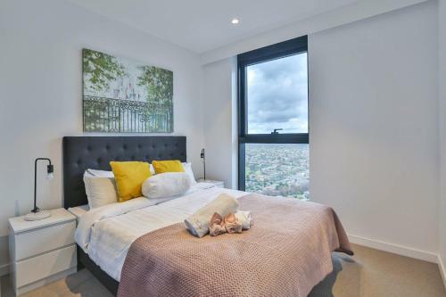 Box Hill Central Sky One Apartment