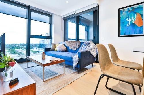 Box Hill Central Sky One Apartment